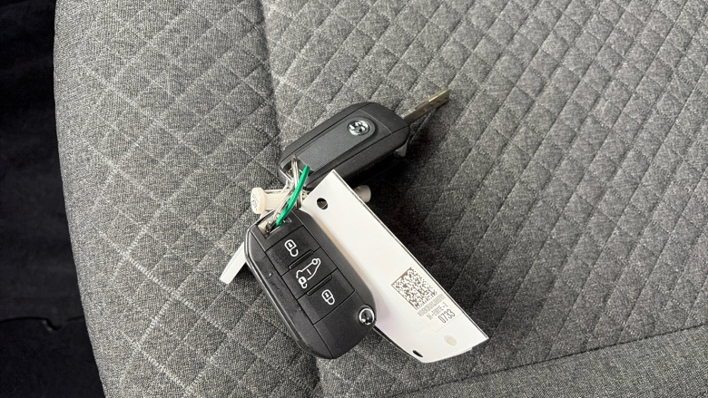 Vauxhall Combo Life 100kW Design XL 52kWh 5dr Auto [7 Seat] Electric Estate